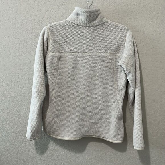 Patagonia Re-Tool Snap-T Raw Linen White X-Dye Fleece Pullover, Size M - Picture 4 of 5